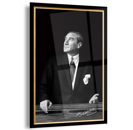 Atatürk Cam Tablo