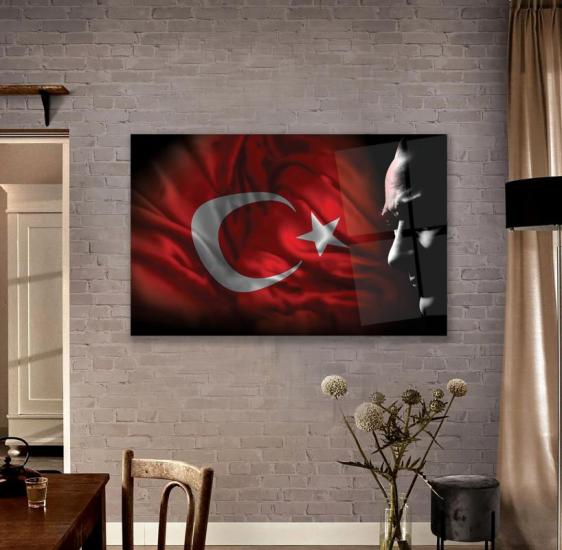 Atatürk ve Türk Bayrağı Cam Tablo